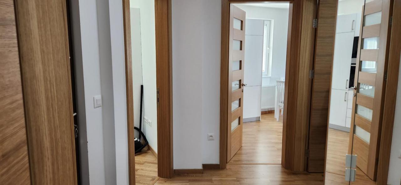 Brand New Two Bedroom And One Living Room Apartment In A Great Location! SJJ Eksteriør bilde