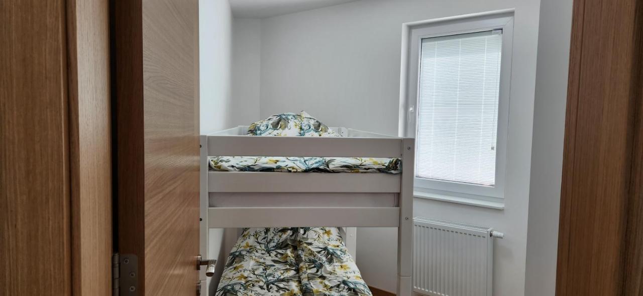 Brand New Two Bedroom And One Living Room Apartment In A Great Location! SJJ Eksteriør bilde